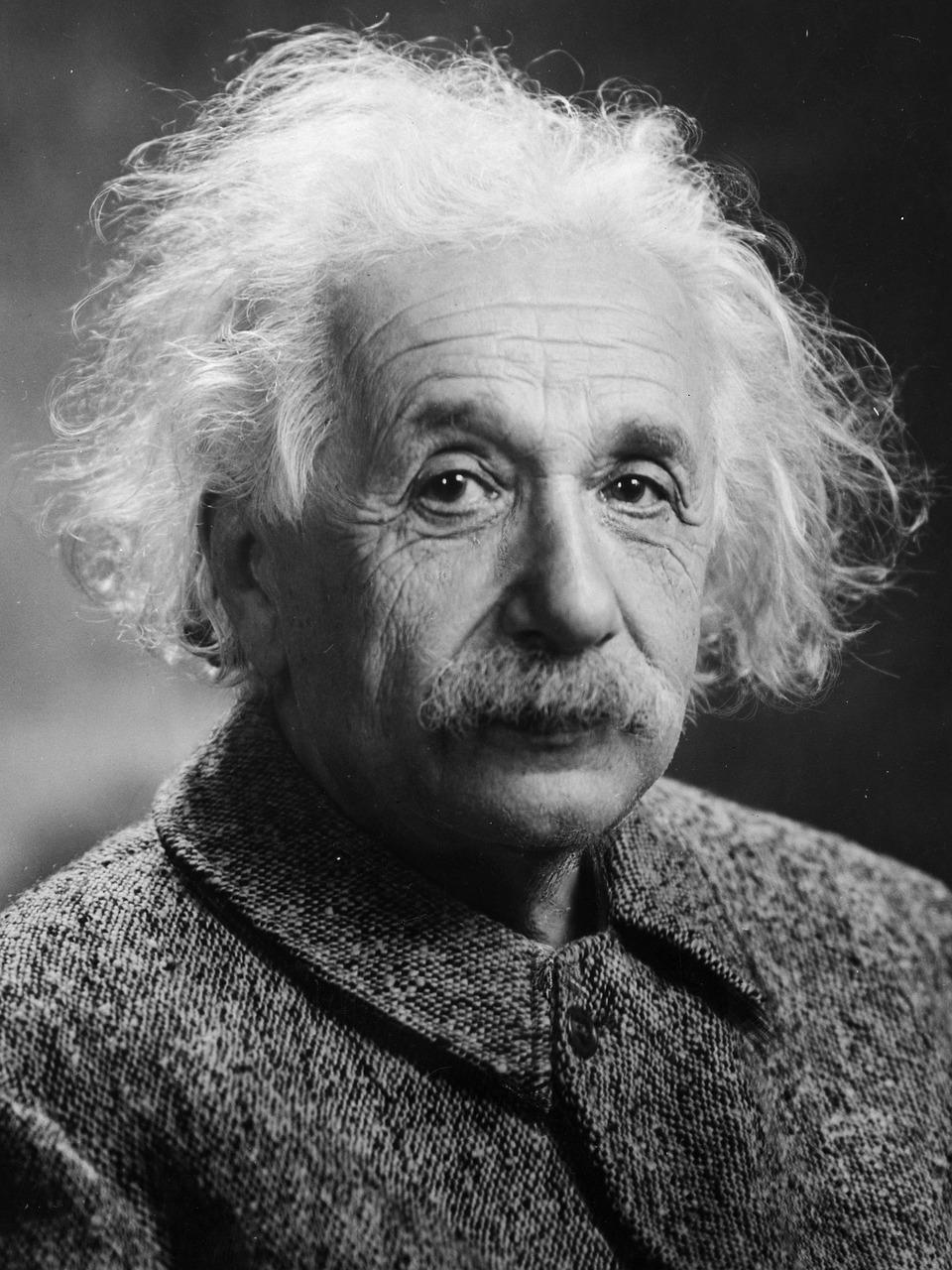 What were Albert Einstein's favorite things? 