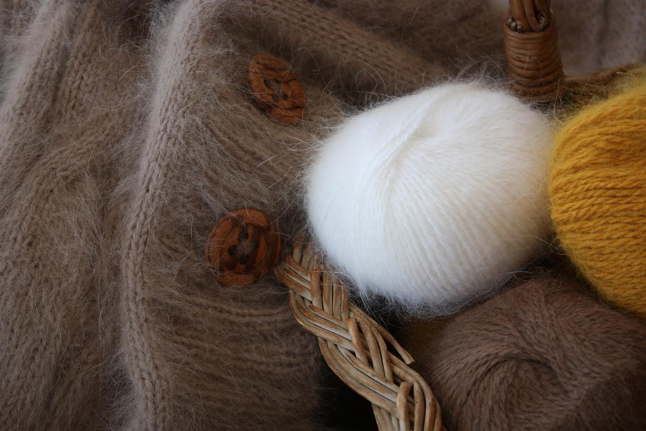 What is difference between Angora wool and merino wool? 