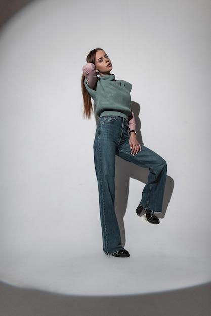 Are bell bottoms 90s 
