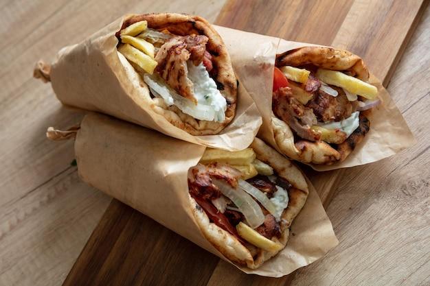 Are chicken gyros unhealthy? 