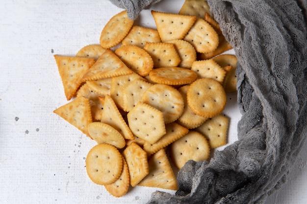 Are Ritz crackers okay for BRAT diet? 