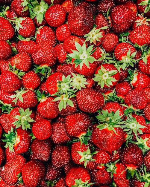Are strawberries nightshades? 