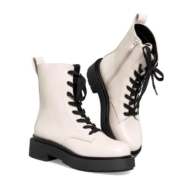 Are white combat boots in style fall 2021? 