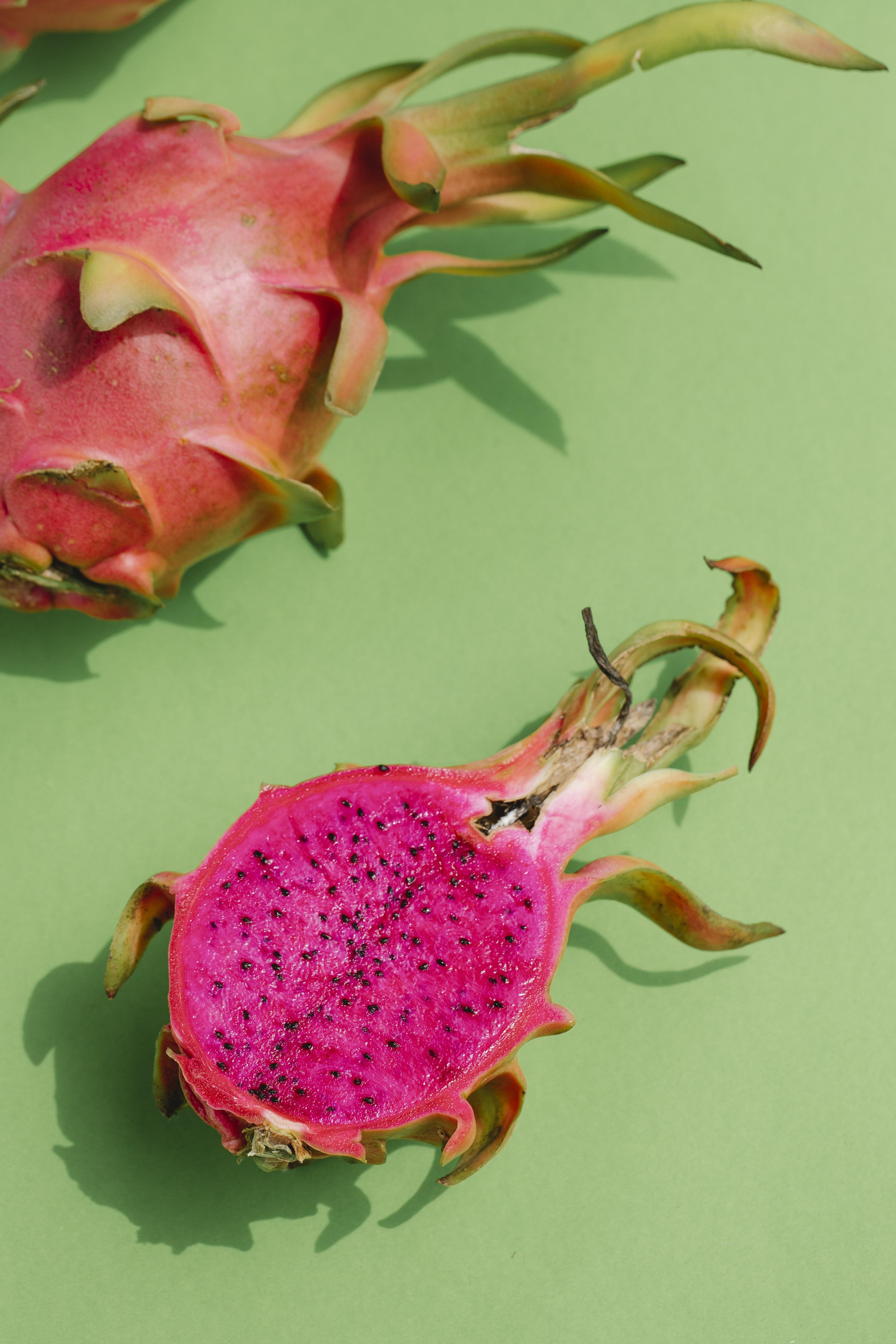 Can dragon fruit make your urine red? 