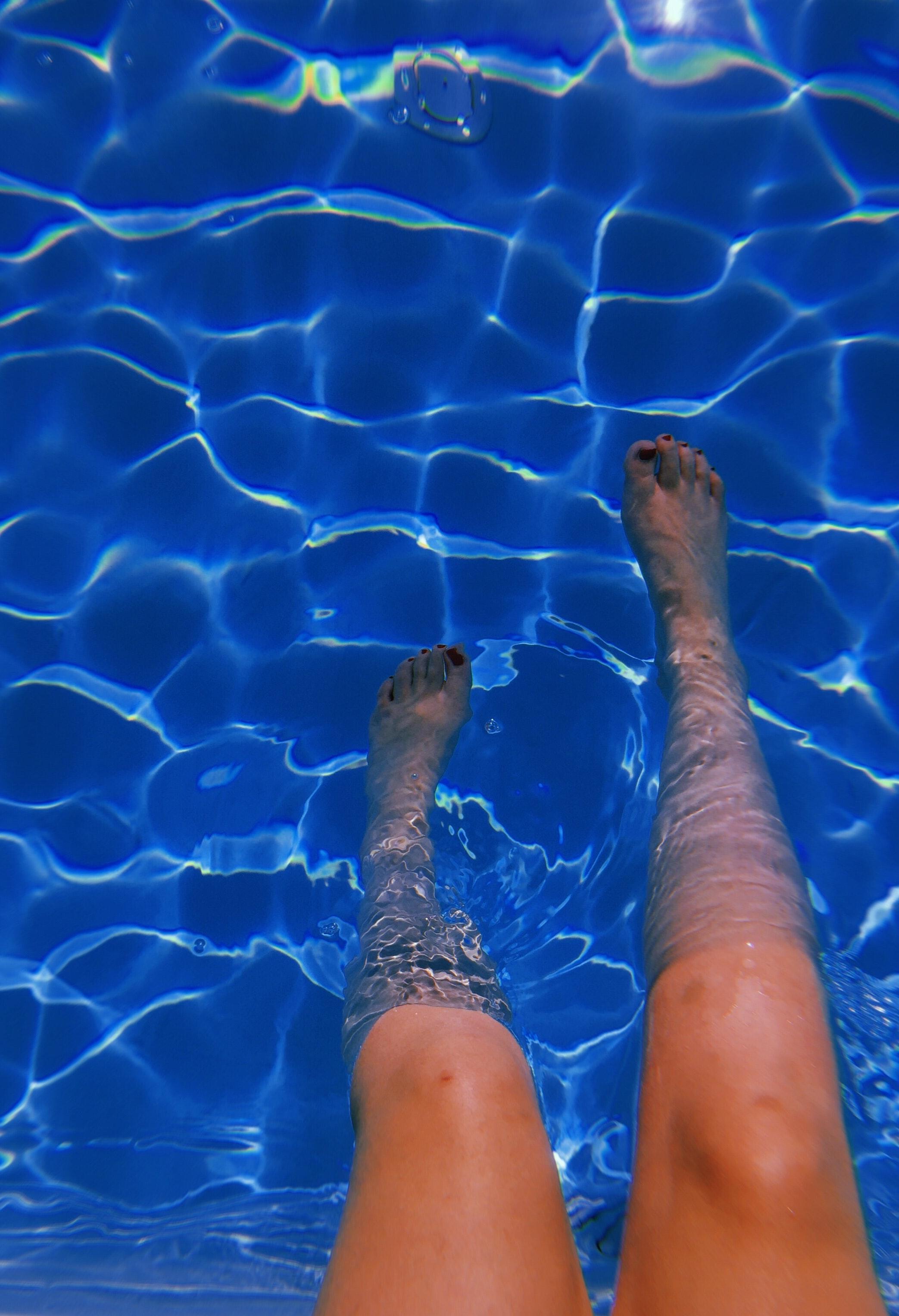 Can I get in the pool with an ankle monitor? 