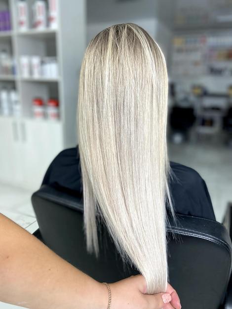 Can you add lowlights to white hair? 