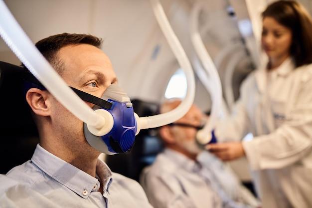 Can you have your phone in a hyperbaric chamber? 