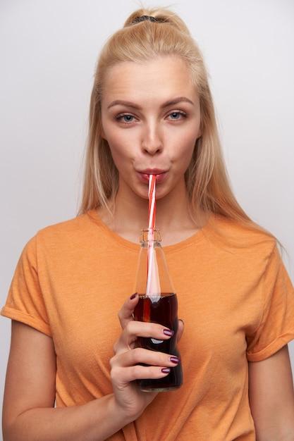 Can you drink soda while wearing a retainer? 