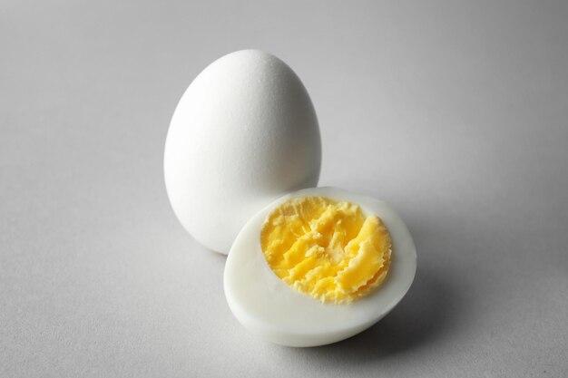 Can you eat a GREY egg yolk 