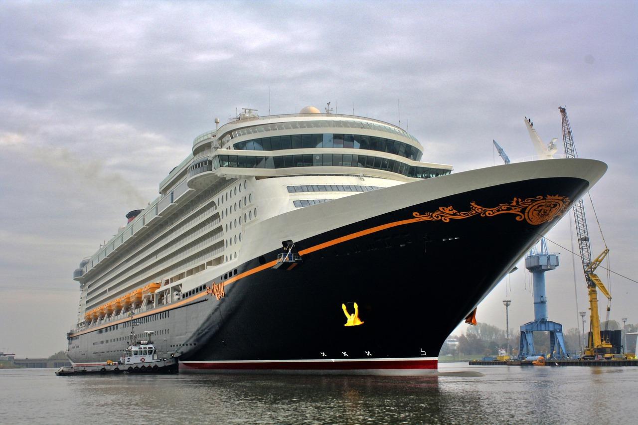 Can you go on a Disney cruise as a felon? 