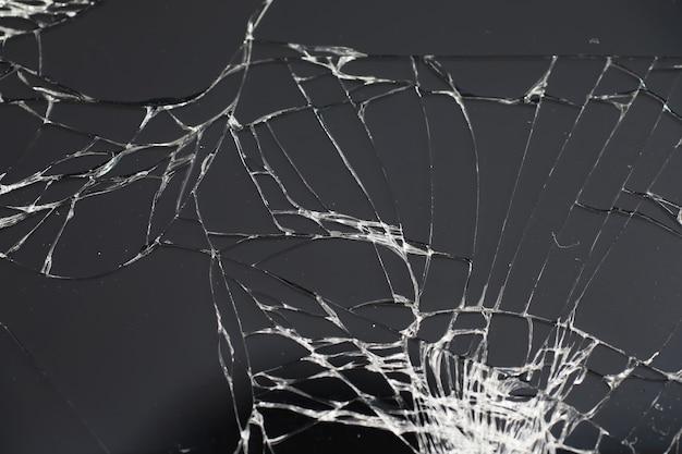 Can you put liquid glass on a cracked screen? 