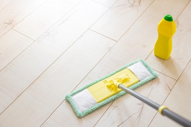 Can you use Pine Sol on epoxy floors? 