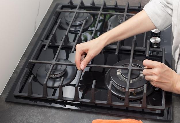 Can you use The Pink Stuff on glass stove top? 