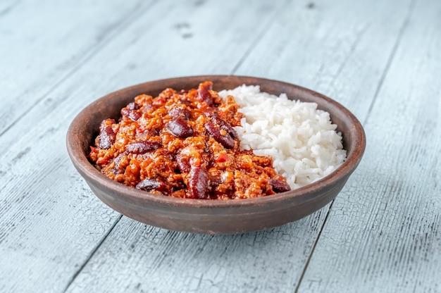 Who puts chili over rice? 