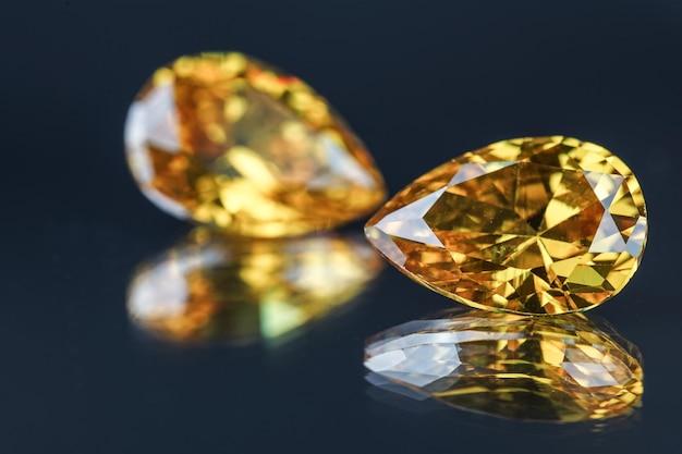 Do Lab-created diamonds turn yellow? 