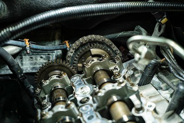 Does a Duramax have a timing chain? 