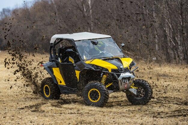 How fast is a 2013 Polaris RZR 800? 