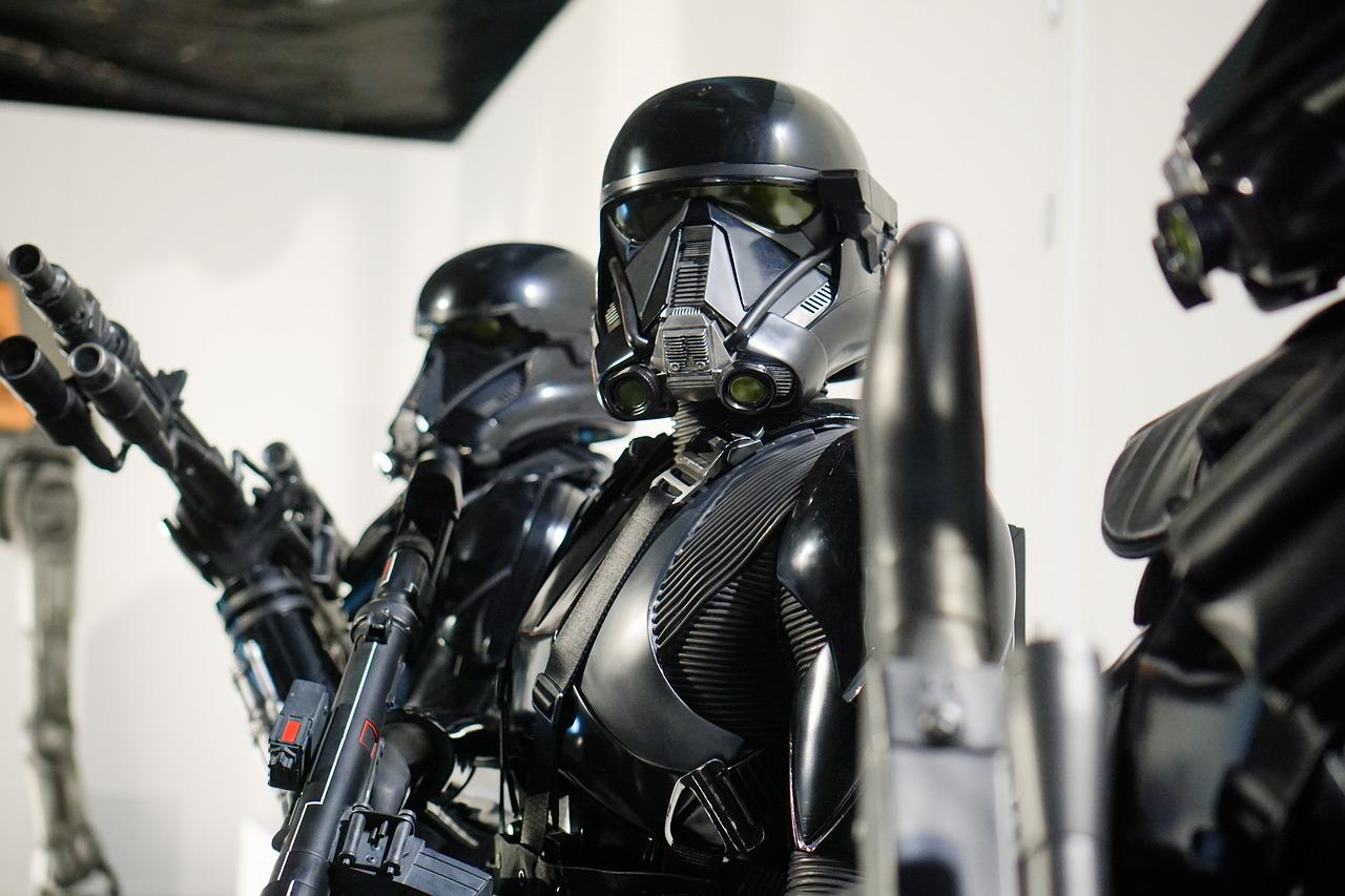 How tall is a death trooper 