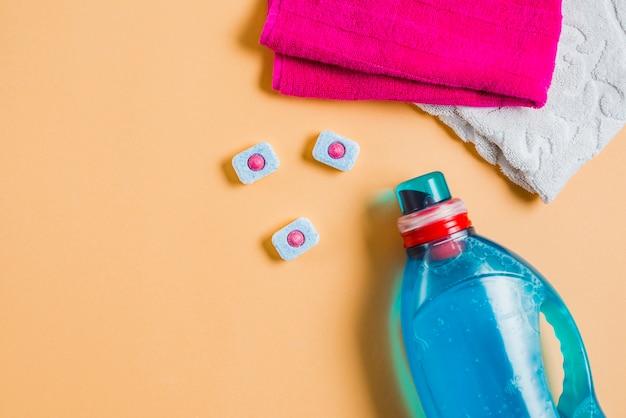Is Dawn dish soap safe for microfiber towels? 