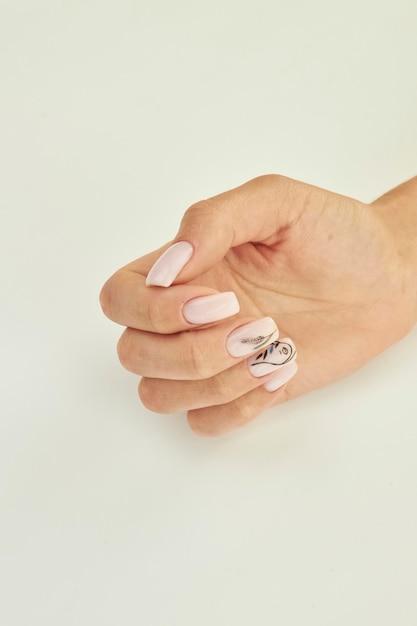 Is white nail polish tacky? 