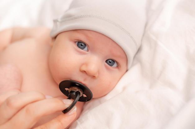 What is white capping teething? 