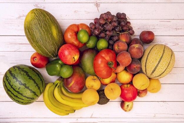 What is the 12 fruits for New Year? 