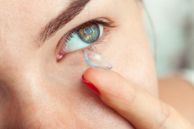 Which thrive eye brightener is best for green eyes? 
