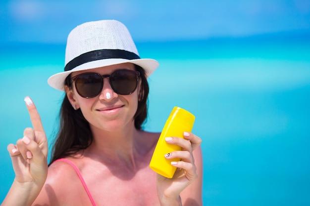 What is the white nose sunscreen? 