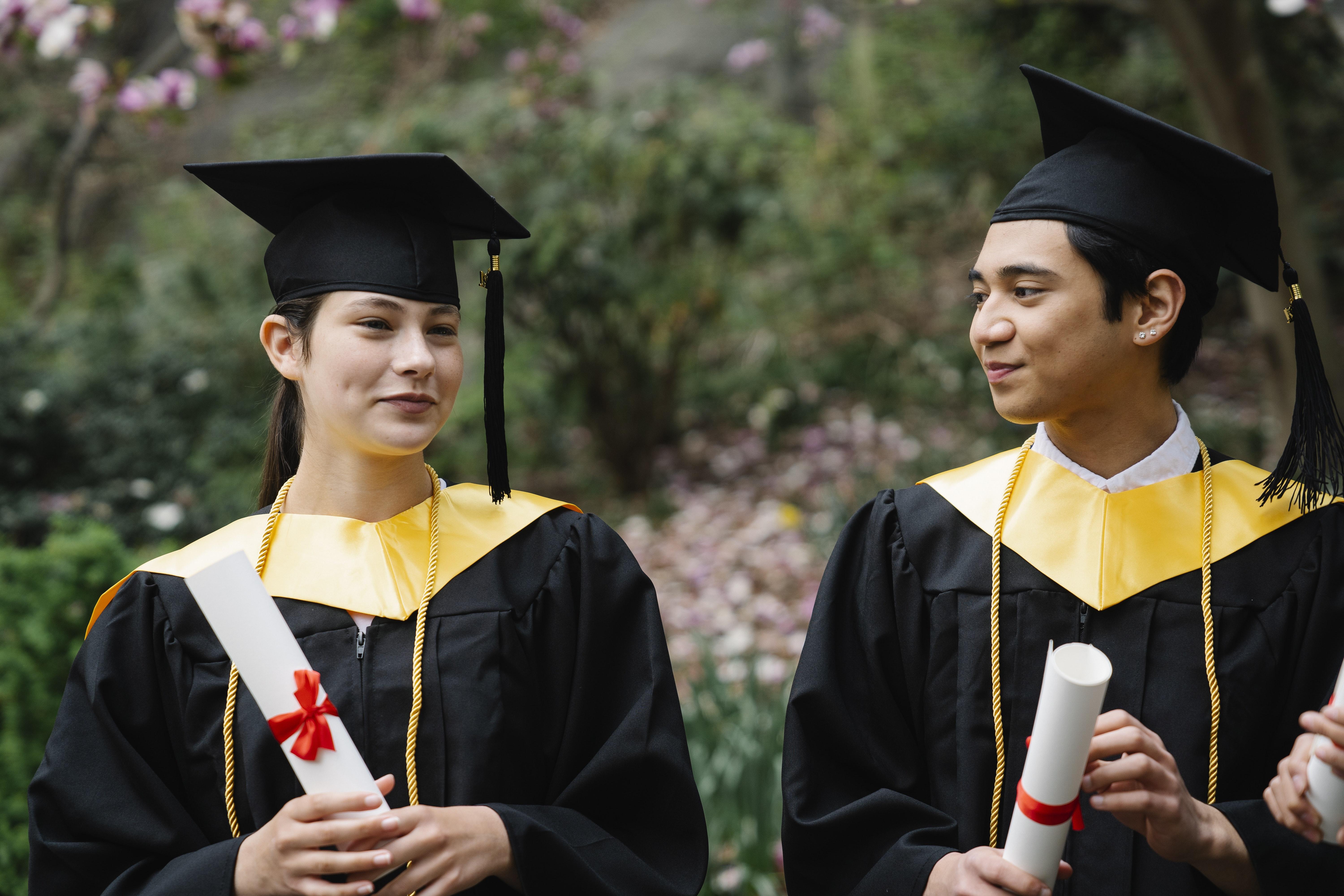 What do dads wear to graduation? 