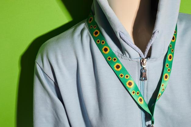 What does Blue Sunflower lanyard mean? 