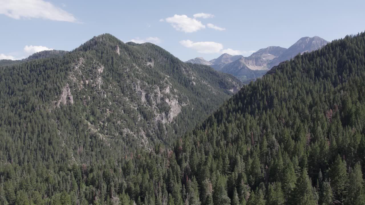 When does American Fork Canyon closed? 