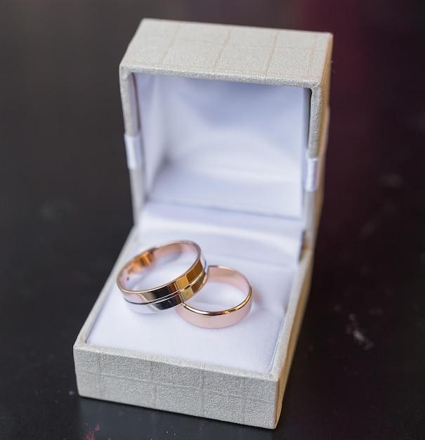 Why are there two rings in a bridal set? 
