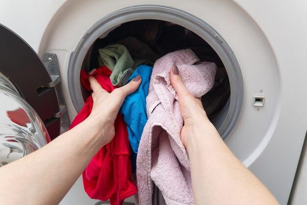 How do you wash clothes with warts 