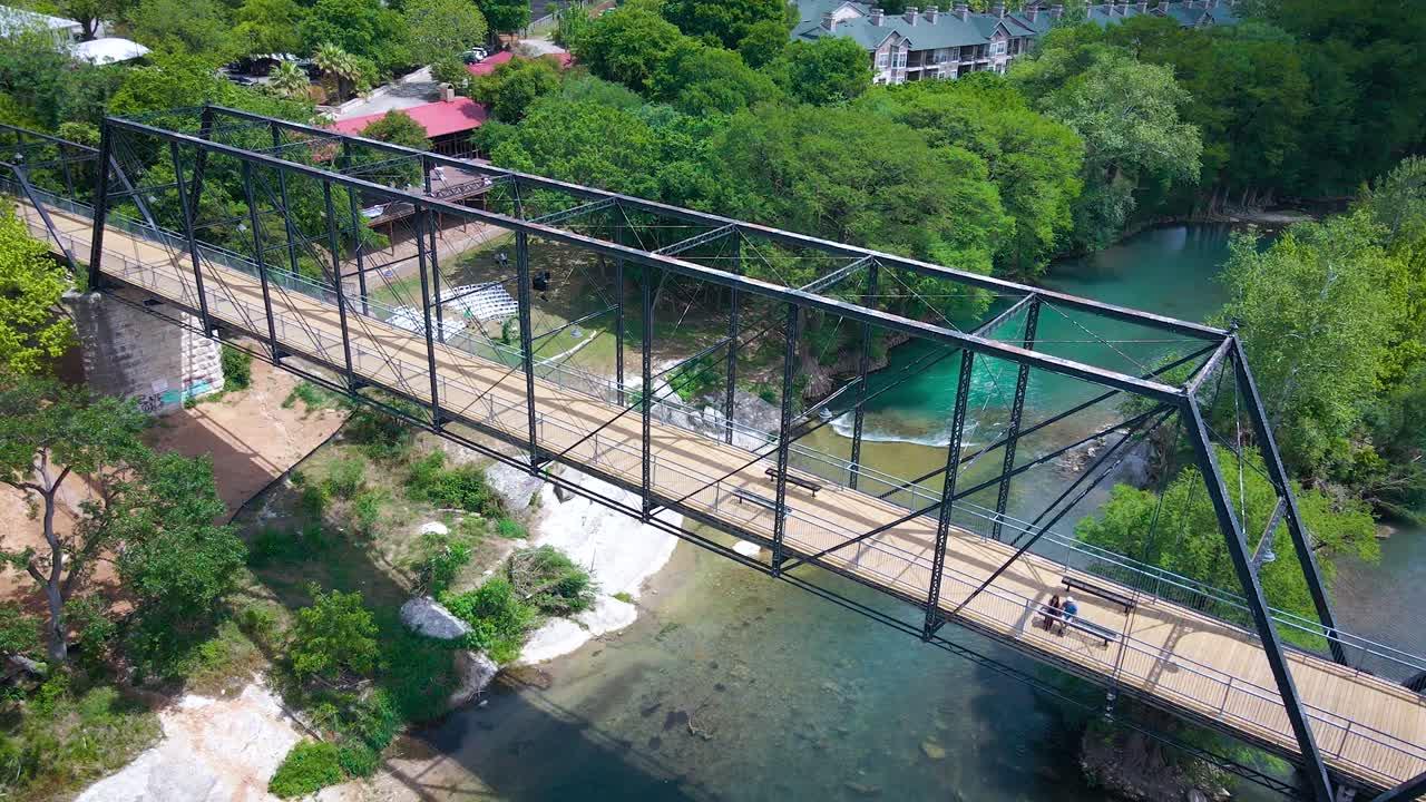 What is Texas scariest bridge 