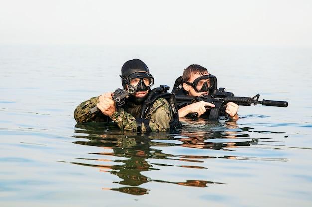 Who is the shortest Navy SEAL ever 