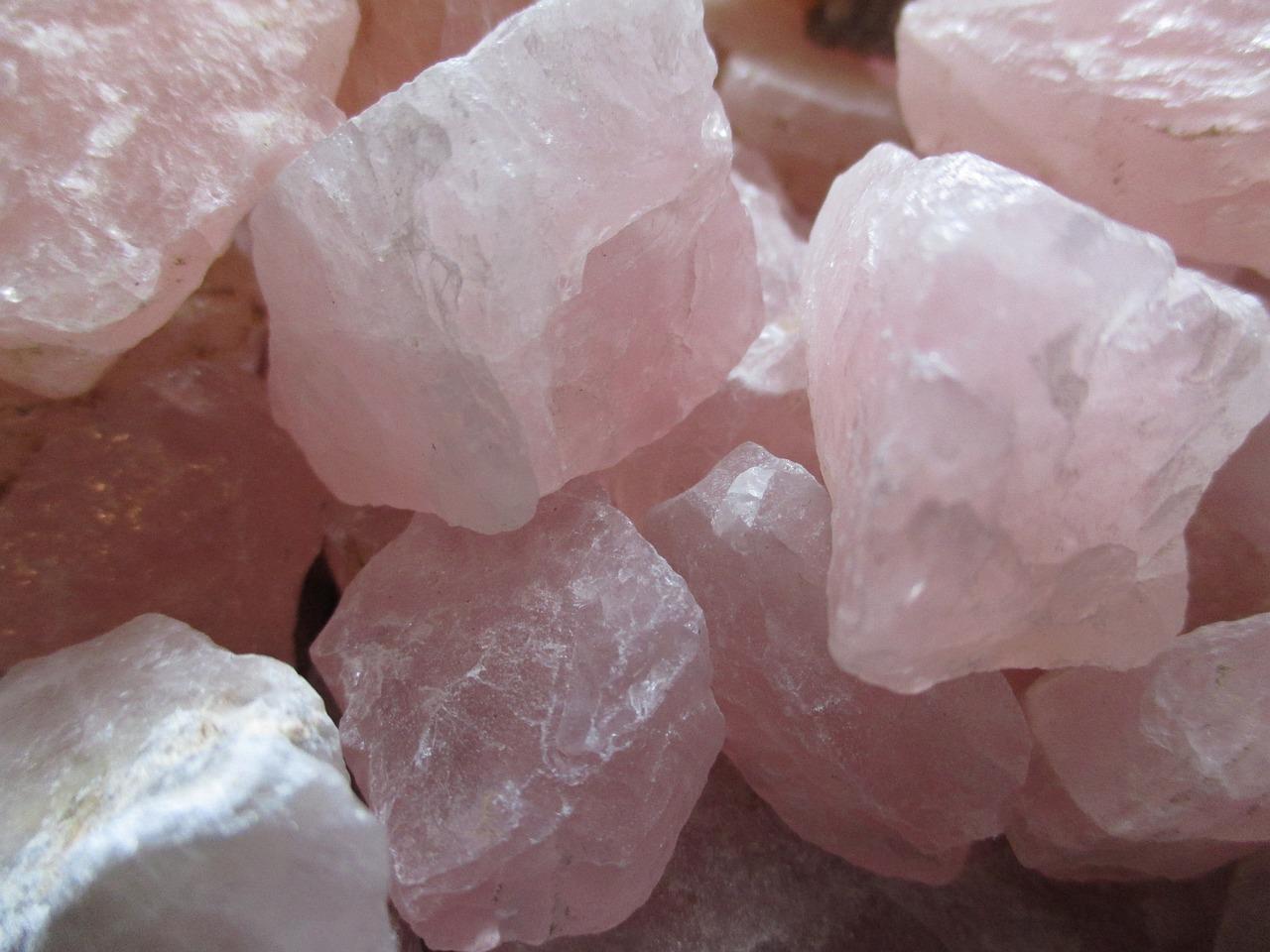 What does it mean if someone gives you rose quartz 